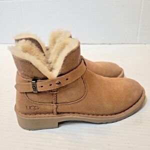 UGG Elisa Suede Buckle Shearling Fur Chestnut Ankle Boot Booties Women Sz 5 Moto